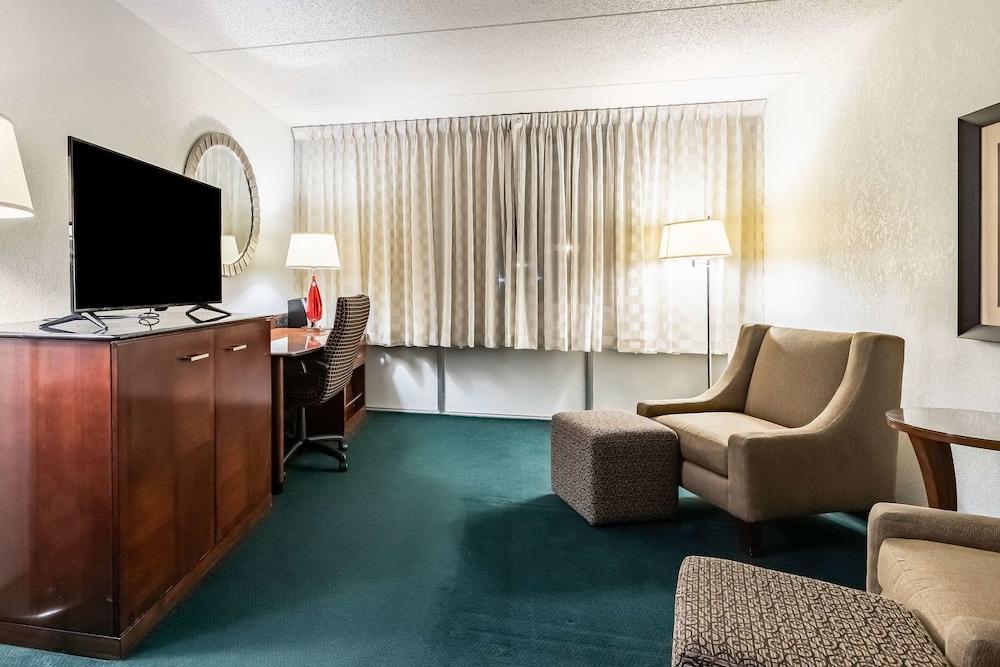 Quality Inn & Suites Conference Center Statesboro Historic District Ngoại thất bức ảnh