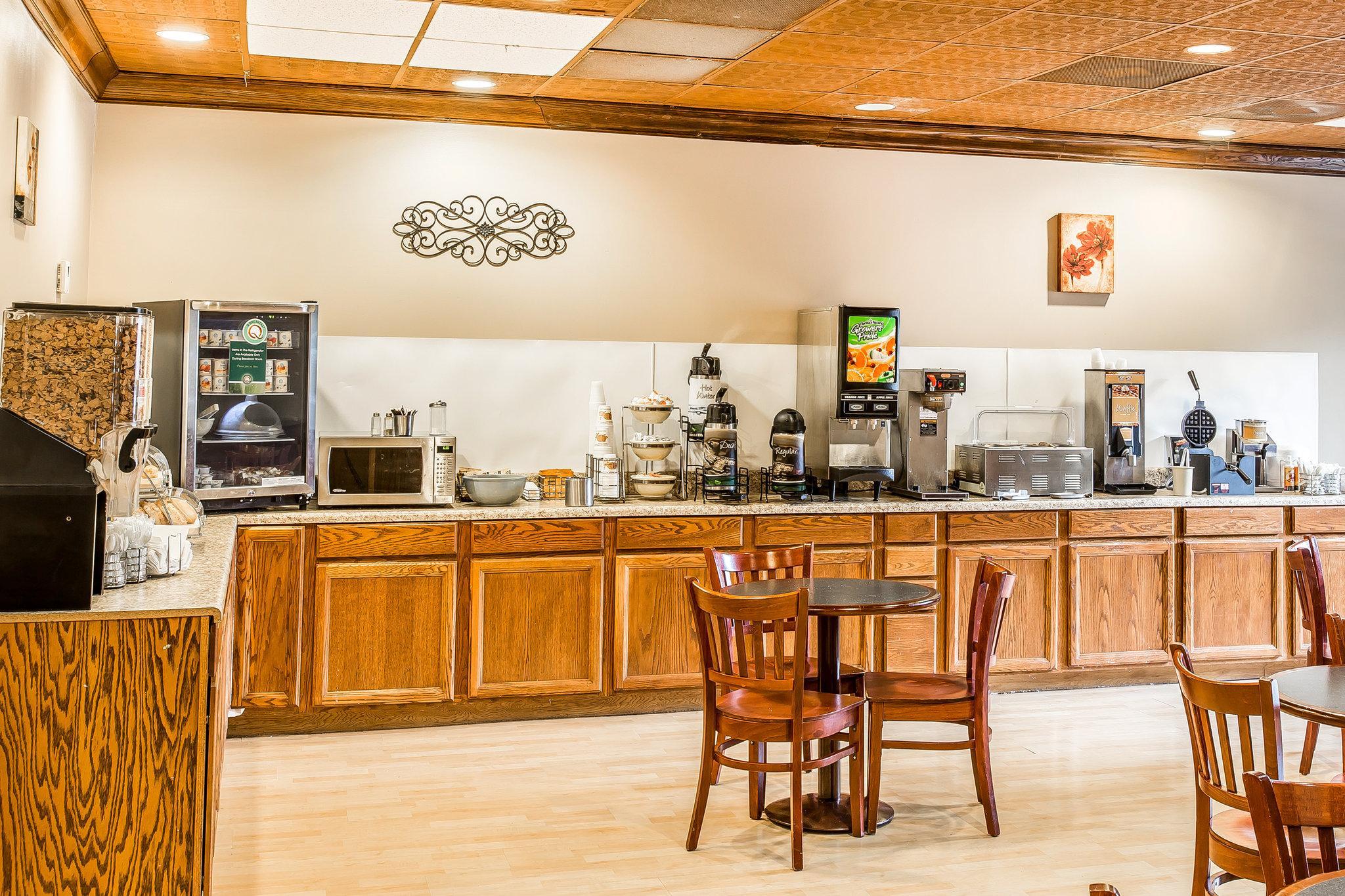Quality Inn & Suites Conference Center Statesboro Historic District Ngoại thất bức ảnh